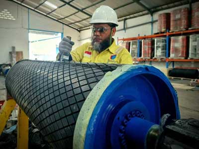 Pulley refurbishment facility